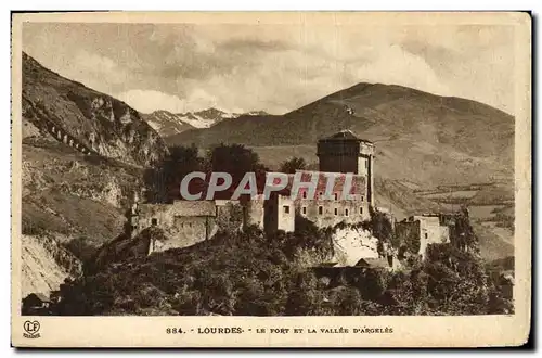 Cartes postales Lourdes Le Fort Et La Vallee D Argeles