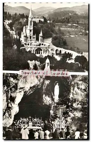 Cartes postales Lourdes La Basilique la Grotte Miracuieuse