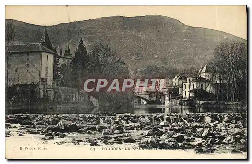 Cartes postales Lourdes Le Pont Vieux et la cascade