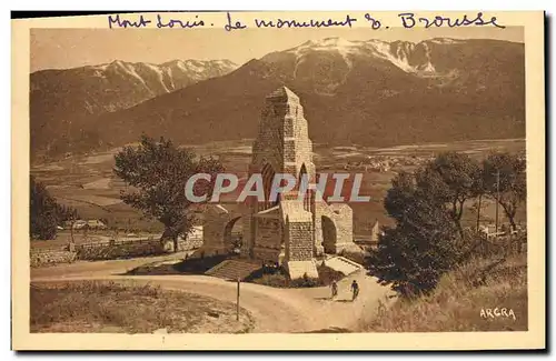 Ansichtskarte AK Les Pyrenees Mont Louis Place Monument Emmanuel Brousse