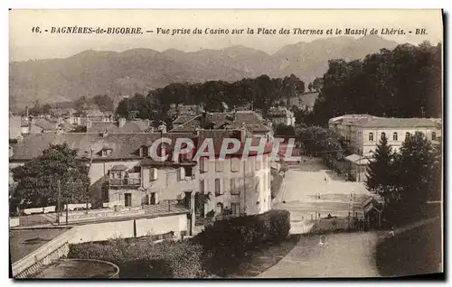 Ansichtskarte AK Bagneres de Bigorre Vue prise du Casino sur la Place des Thermes t le Massif de Lheris