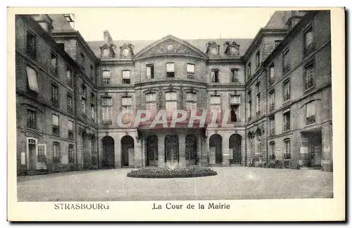 Cartes postales Strasbourg La Cour de la Mairie