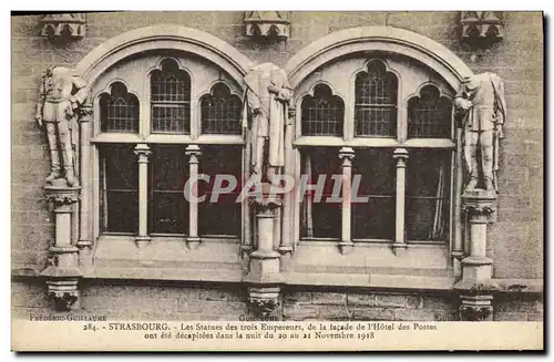 Ansichtskarte AK Strasbourg Les Statues des Trois Empereurs de la Facade de l Hotel des Postes