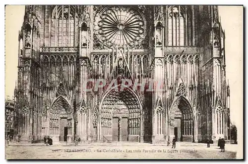 Ansichtskarte AK Strasbourg La Cathedrale Les Trots Portails de la Facade Principale