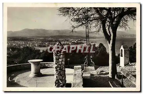 Ansichtskarte AK Antibes Vue sur la table d orientation et la ville prise de N D de la Garoupe