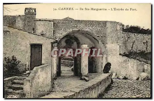 Cartes postales Cannes Ile Ste Marguerite L Entree du Fort