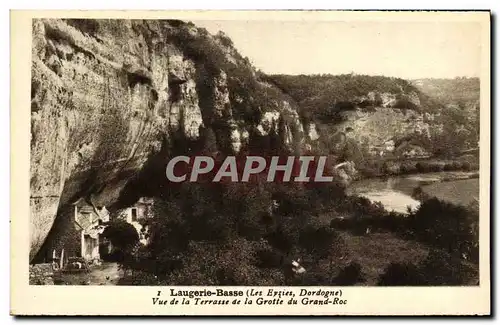 Cartes postales Laugerie Basse Vue de la Terrasse de la Grotte du Grand Roc