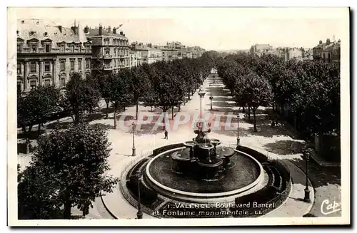 Cartes postales Valence Boulebard Bancel et fontaine monumentale