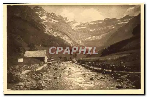 Cartes postales Gavarnie Le Gave et le Cirque