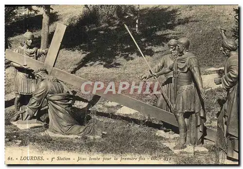 Cartes postales Lourdes Station Jesus tombe pour la premiere fois