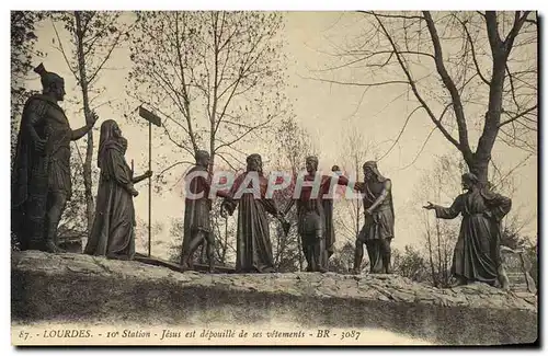 Cartes postales Lourdes Station Jesus est depouille vetements