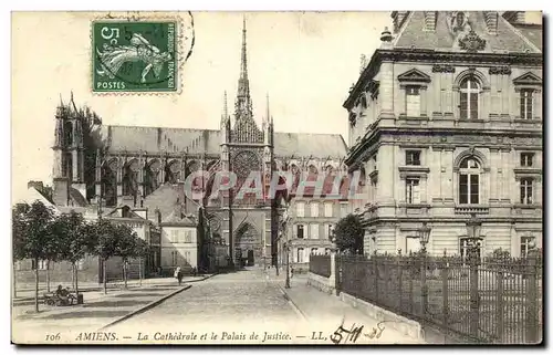 Cartes postales Amiens La Cathedrale et le Palais de Justice
