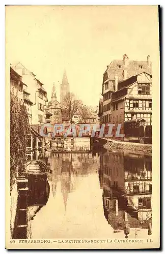 Cartes postales Strasbourg La Petite France et La Cathedrale