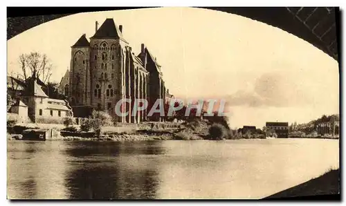 Cartes postales Solesmes L Abbaye Saint Pierre Vue sous le pont