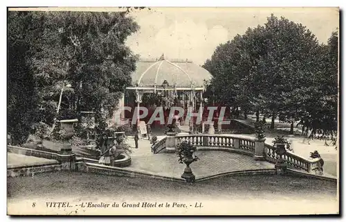 Cartes postales Vittel L Escalier du Grand Hotel et le Parc