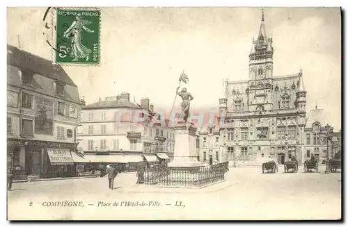 Cartes postales Compiegne Place de L Hotel de Ville