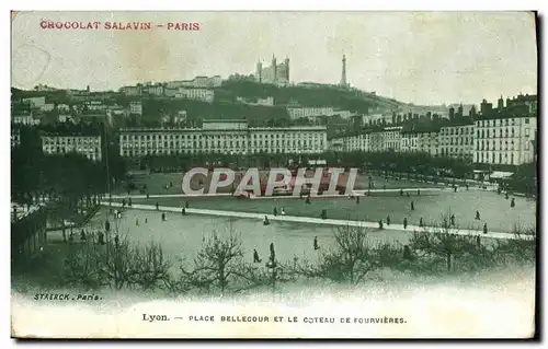 Ansichtskarte AK Lyon Place Bellecour et le Coteau de Fourvieres