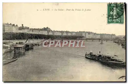 Ansichtskarte AK Lyon La Saone Pont du Palais de Justice Bateau