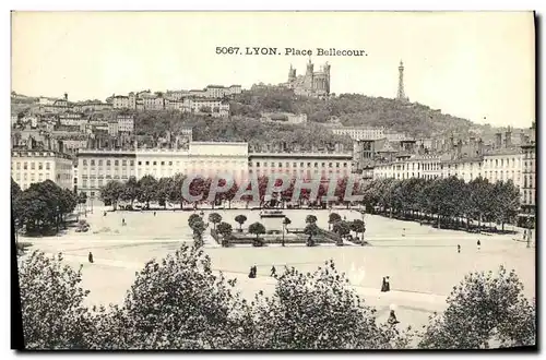 Cartes postales Lyon Place Bellecour