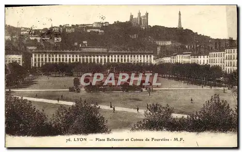 Ansichtskarte AK Lyon Place Bellecour et Coteau de Fourviere