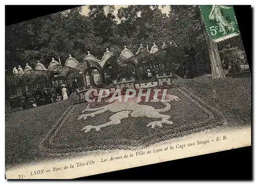 Cartes postales Lyon Parc de la Tete d Or Les Armes de la Ville de Lyon et la Cage aux Singes