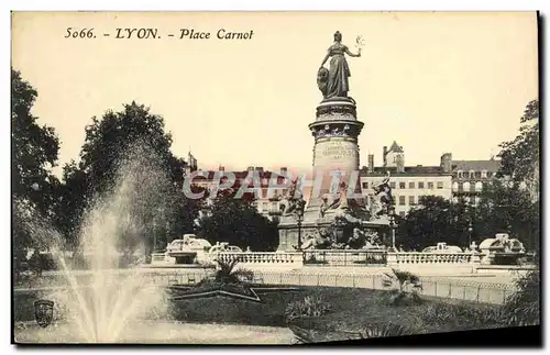 Cartes postales Lyon Place Carnot