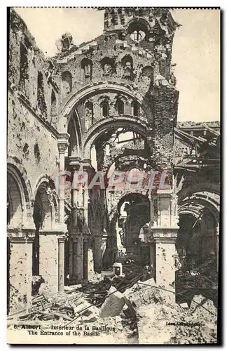 Cartes postales Albert Interieur de la Basilique Militaria