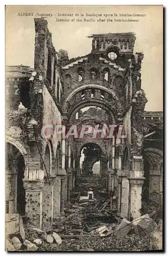 Cartes postales Albert Interieur de la Basilique apres le Bombardement Militaria