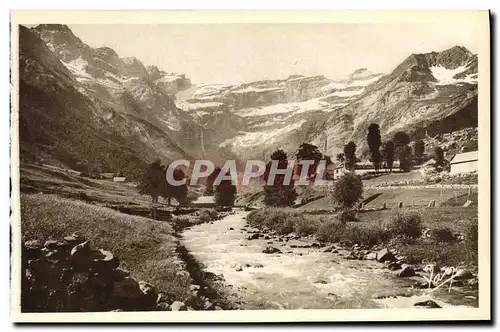 Cartes postales Gavarnie Le Cirque et le Gave