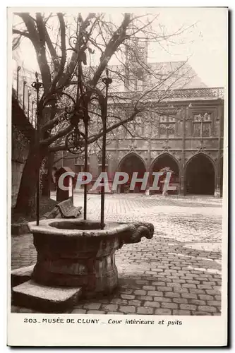 Cartes postales Paris Musee De Cluny Cour Interieure et Puits