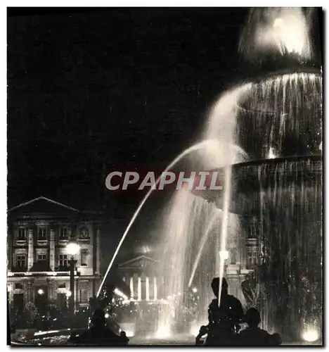 Cartes postales moderne Paris Place de la Concorde la nuit Eglise de la Madeleine