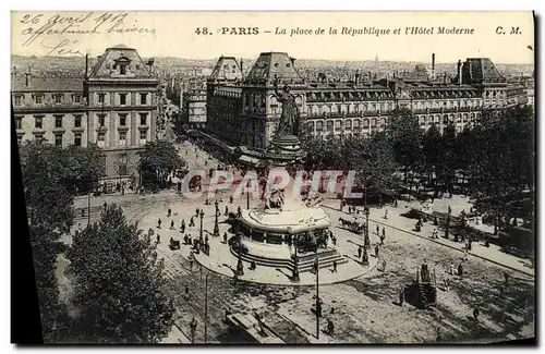 Cartes postales Paris La place de la Republique et l Hotel Moderne