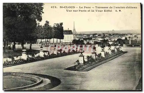 Cartes postales Saint Cloud Le Parc Terrasse de l ancien chateau Vue sur Paris et la Tour Eiffel