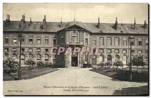 Ansichtskarte AK St Denis Maison d Eucation de la Legion d Honneur Facade Cour d honneur