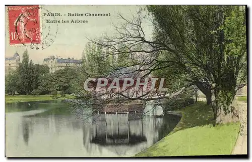 Cartes postales Paris Buttes Chaumont Entre les Arbres