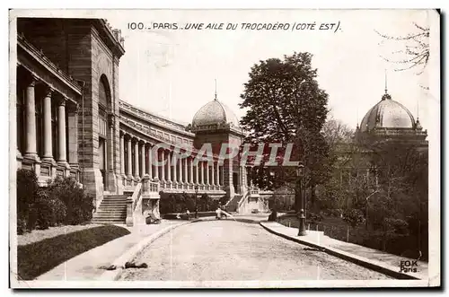 Cartes postales Paris Une aile du Trocadero Cote Est