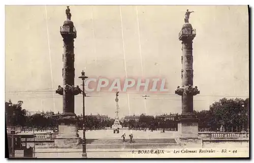 Cartes postales Bordeaux Les Colonnes Rostrales