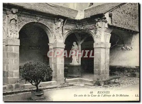 Ansichtskarte AK Rennes Un coin de la Cour de l Abbaye de St Melaine