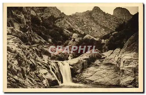 Cartes postales Lamalou les Bains Un Site sauvage dans les groges a Colombieres sur Orb