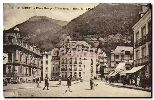 Ansichtskarte AK Cauterets Place Georges Clemenceau Hotel de la Paix