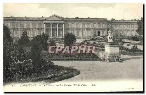 Ansichtskarte AK Compiegne Le Chateau La Facade Cote du Parc