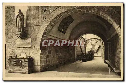 Cartes postales Rocamadour Le porche et le coffre au verrou legendaire