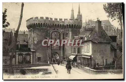 Ansichtskarte AK Chartres La Porte Guillaume Buvette cavalier