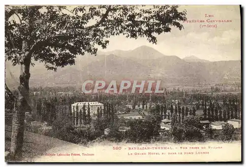 Ansichtskarte AK Barbazan Thermal Vue prise du Village Le grand hotel et dans le fond Loures