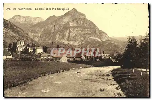 Cartes postales St Savin Le Gave et le Pic Secugniac