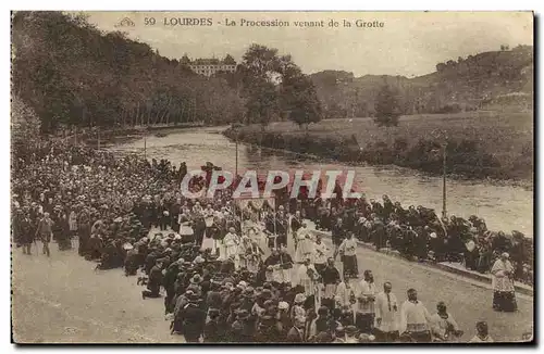 Cartes postales Lourdes La Procession Venant de la Grotte