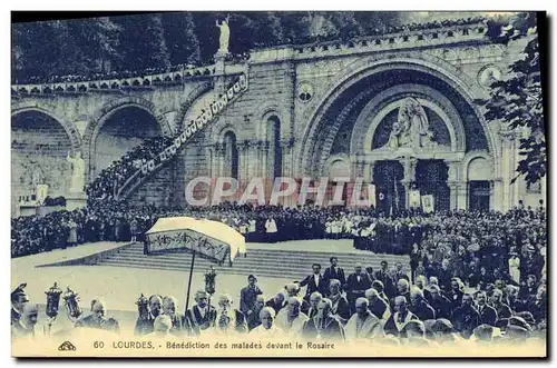 Cartes postales Lourdes benediction des Malades