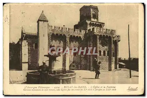 Ansichtskarte AK Royat les Bains L eglise et la fontaine