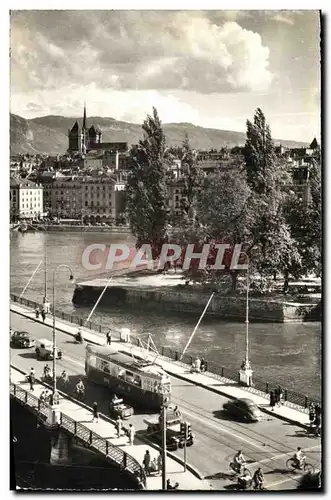 Cartes postales moderne Geneve lle J J Rousseau et les Tours de St Pierre