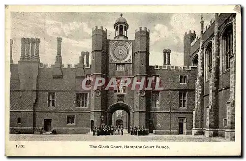 Cartes postales The Clock Court Hampton Court Palace London